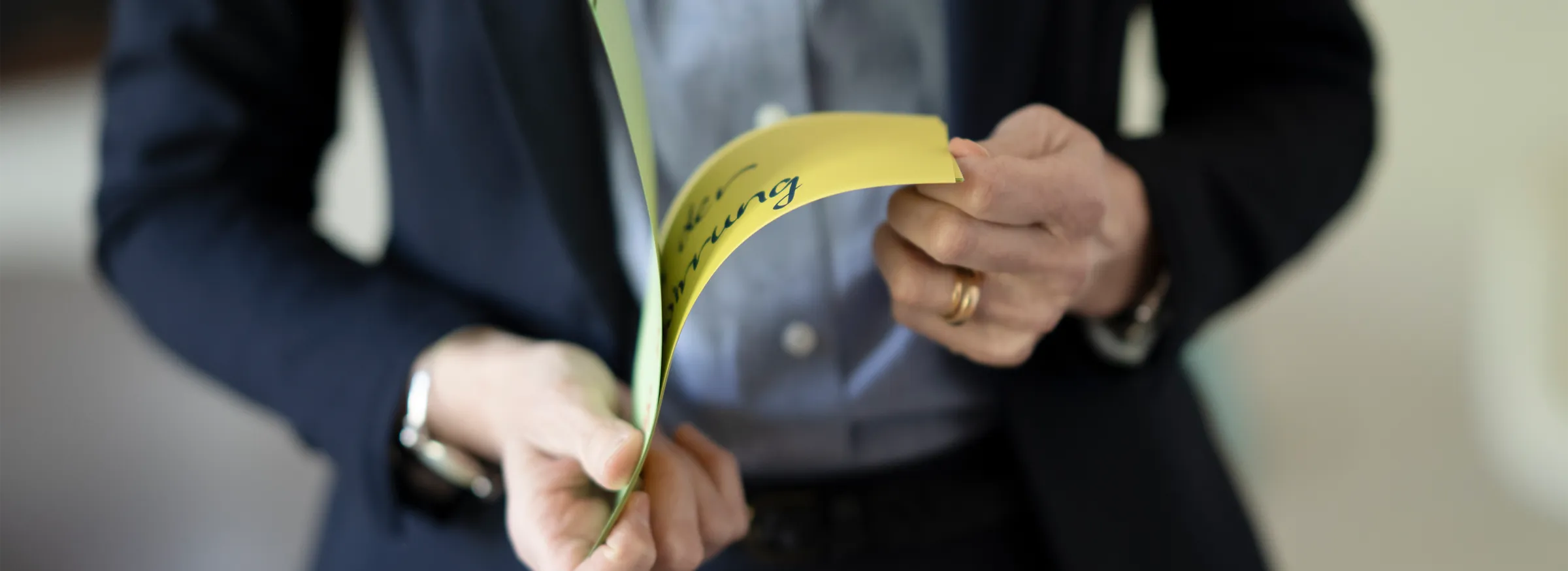 Victoria von Meding aus Hamburg, Dozentin für Systemische Beratung, Systemisches Coaching, Supervision und Mediation Victoria von Meding aus Hamburg, Dozentin für Systemische Beratung, Systemisches Coaching, Supervision und Mediation